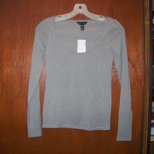 Ladies NEW LOOK Scoop Neck L/S Sage Green Top - Size 2 - New w/ Tags